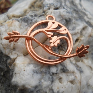 Solid Copper Toggle Clasp: Leaf Motif Ring and Bar (23 mm x 19 mm)