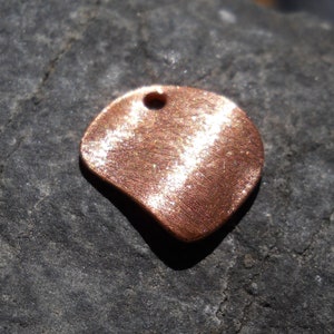 Solid Copper Wavy Disc with hole, DP141CU, Size: 13 mm x 13 mm or .51 inches x .51 inches
