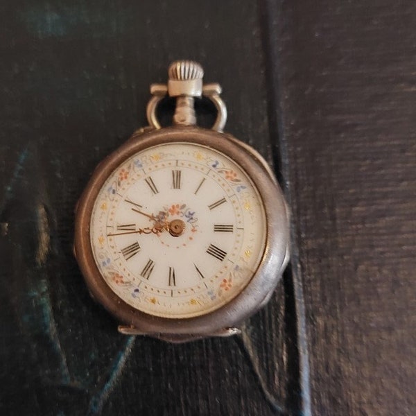 Ancien montre de dame Gousset Cadran Fleurie