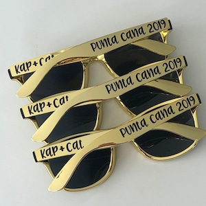 Personalized Sunglasses, Bridal Party Sunglasses, Bachelorette Favors, Wedding Sunglasses, Wedding Favors