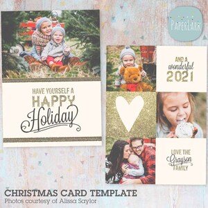 Könnte beinhalten: Eine Weihnachtskartenvorlage mit goldfarbenem Glitzerhintergrund und einem weißen Herz. Die Karte zeigt Fotos einer Familie, darunter ein sich küssendes Paar, ein Kind mit einem Teddybär und ein Kind, das einen Leckerbissen isst. Der Text auf der Karte lautet "Have yourself a Happy Holiday", "And a wonderful 2021", und "Love the Grayson Family".