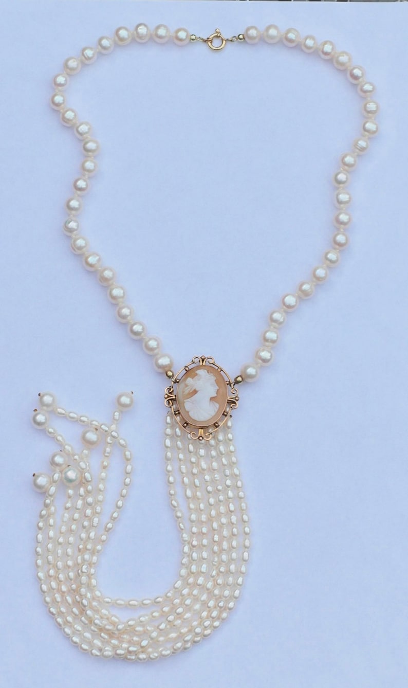 Hand-knotted pearl necklace with hand-carved antique shell cameo in gold edge, setting and 14 carat gold spring clasp image 1