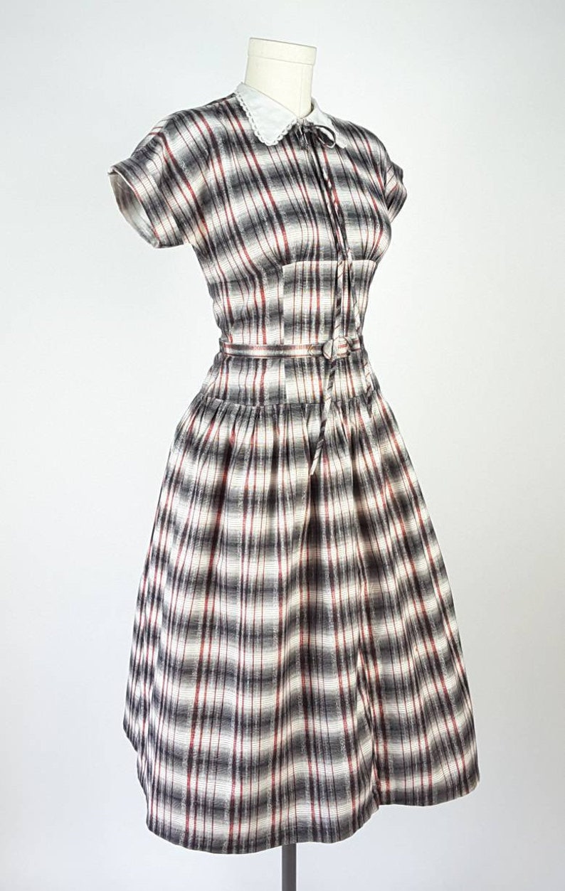 Vintage 1950s Dress S M White Red Black Plaid Fit & Flare Dress Fitted Shelf Bodice Wasp Waist Lace Trim Collar Tie Bow Cuffed Sleeves image 6