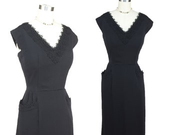 Vintage 1940s Dress S ~ Fab 40's Black Sundress Floral Piqué Trim V-Neck Drop Pockets Cap Sleeves Nipped Waist Pencil Falda ~ Belleza clásica