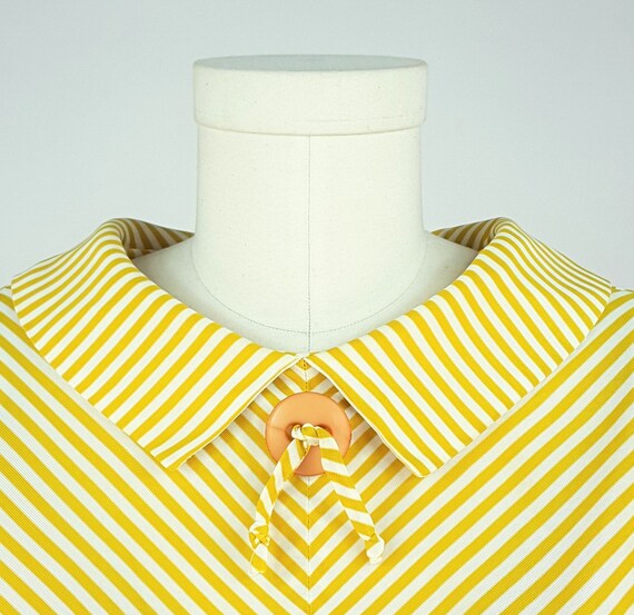 Vintage 1950s Dress M ~ Cheery 40s 50's Mustard Y… - image 3