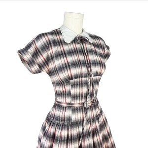 Vintage 1950s Dress S M White Red Black Plaid Fit & Flare Dress Fitted Shelf Bodice Wasp Waist Lace Trim Collar Tie Bow Cuffed Sleeves image 7