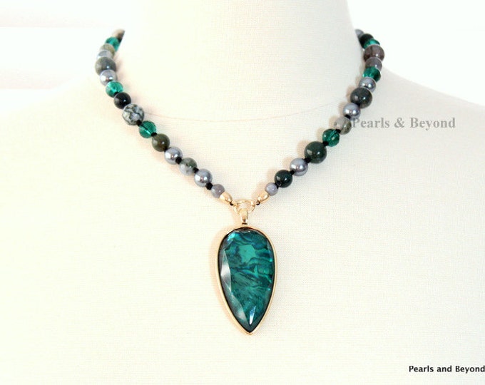 Faux Agate Charm Necklace Green Agate Pendant Necklace