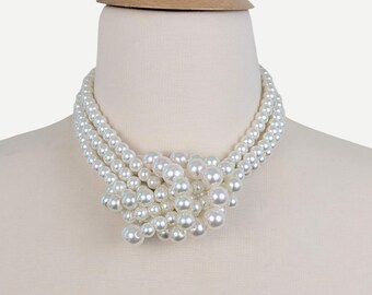 Gargantilla de perlas con nudo: collar nupcial de perlas de vidrio de múltiples hilos, joyería de boda, atuendo de LBD, regalo