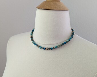 Gargantilla turquesa delicada: collar de plata de ley con piedra verde azulado