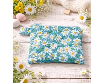 Daisy Quilted Keychain Wallet