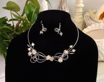 Silver flower, leaf, and wire necklace and Flower earrings. festival or bride necklace Wedding choker