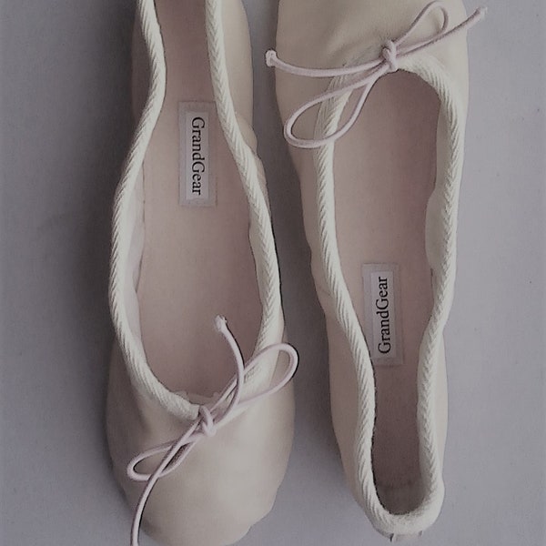 Zapatillas de ballet de cuero de piel de becerro de marfil / zapatos de ballet - suelas completas o divididas