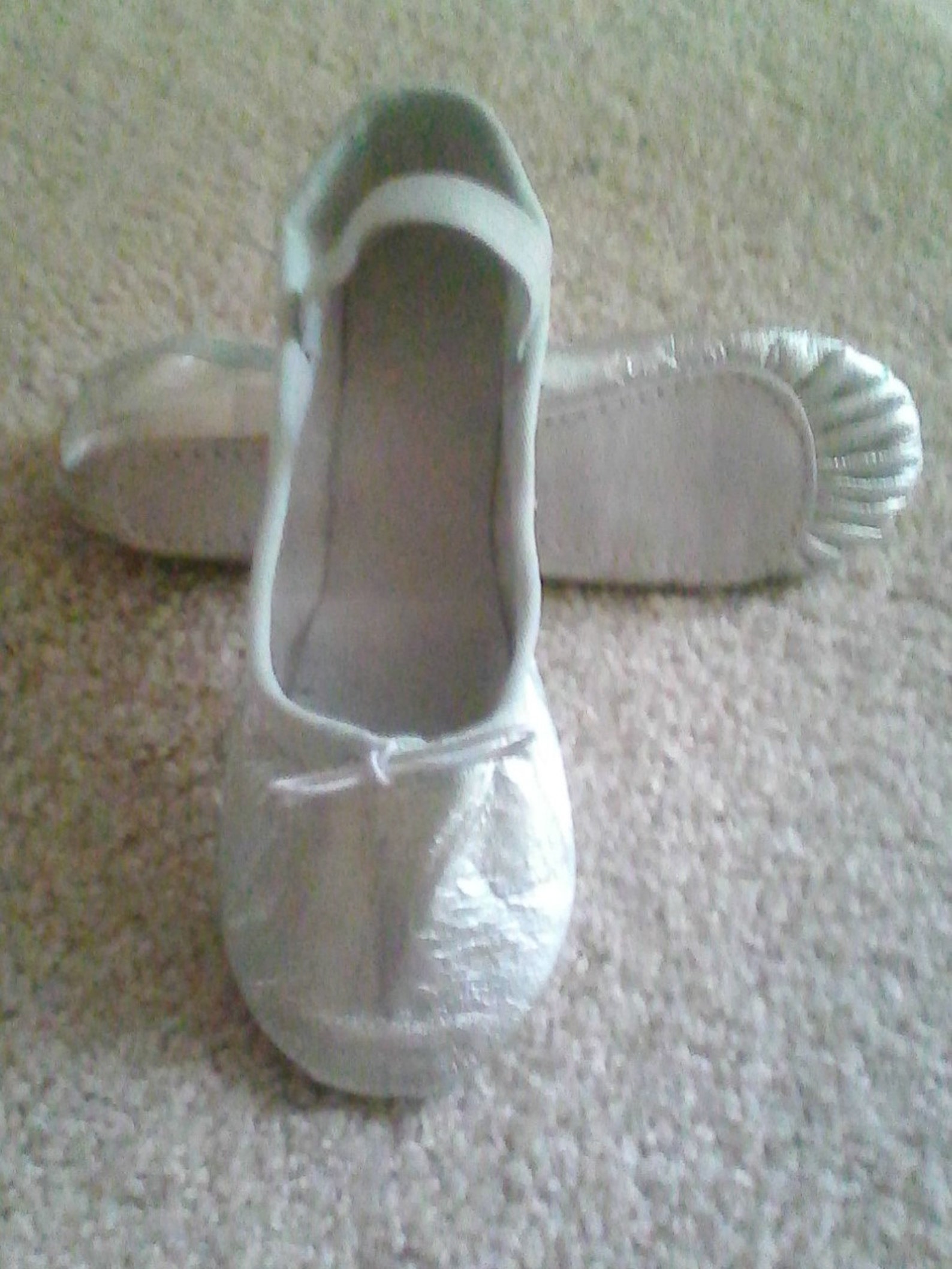 silver leather ballet slippers - full sole (children) various sizes for girls silver leather ballet slippers - full sole (children) various sizes for girls