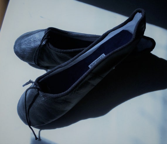 Zwart satijn ballet slippers vrouwen ballet schoenen met volledige tong of Split Sole Schoenen damesschoenen Instappers Balletschoenen 