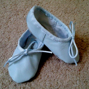 Baby ballet shoes size 4 2025