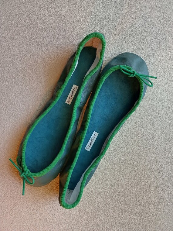 Ready to Ship NoW Extreme Low Cut Ballet Shoes in Dark Olive Green Leather with Outdoor Soles size EU 42 US 9 AU 8 Etsy France