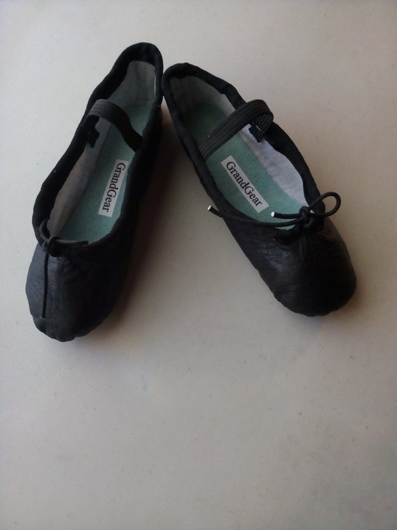 Ballerina slippers online size 9