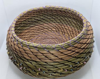 Handmade Pine Needle Basket: Green Ponderosa & Golden Longleaf, Glass Beaded