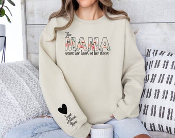 Custom Mama Sweatshirt With Kid Name On Sleeve, flower Sweatshirt, Personalized Mom Sweatshirt, Gift For Mom, Gift for her