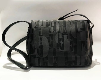 Gianfranco Ferre Bag, Black Leather Shoulder Purse, GFF Saddle Bag