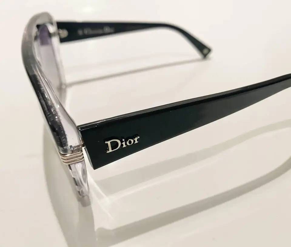 2000s Christian Dior Stripe Cat-Eve
Sunglasses 2000s Christian Dior Stripe Cat-eye Sunglasses - Etsy main image 2