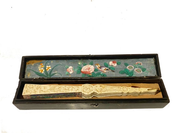 Antique 19th Century Hand Painted Chinese Hand Fa… - image 2