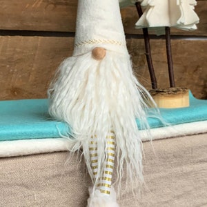 Christmas Winter Gnome Nisse (9 inch) Linen color with Wavy White beard, Gold Metallic Stitching OR gold heart, "furry" boots