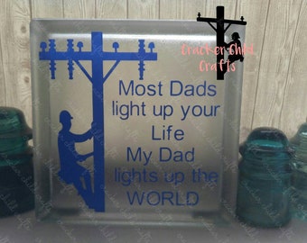 tee Most dads Light up Your Life but a Rare Few Light up The World Women Sweatshirt