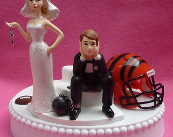 wedding cake topper green