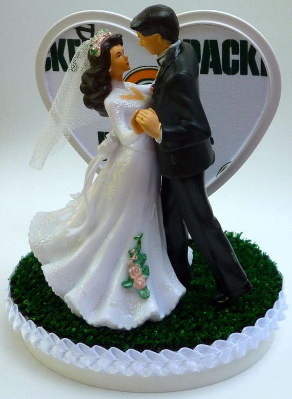 wedding cake topper green
