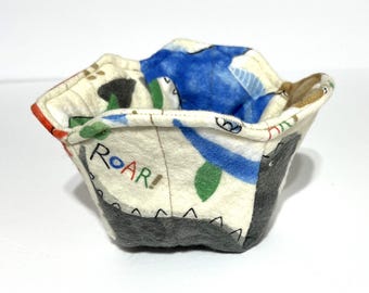 Dinosaur Pint Cozy: Reversible Cotton ice cream and single serving soup/mac and cheese