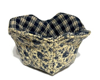Navy Floral and Plaid Cotton Pint Cozy: Reversible Cotton ice cream / single serving soup / Mac and cheese / Cereal / Snack Cozy