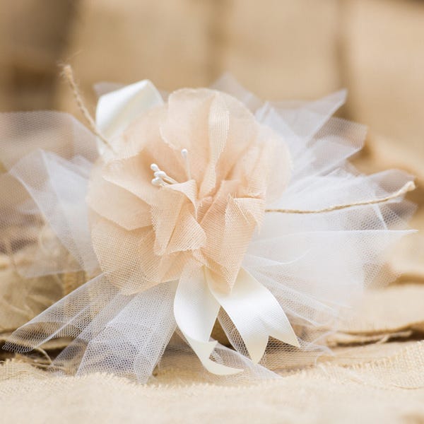 Tulle avec fleur en jute - bomboniere/DRAGEES