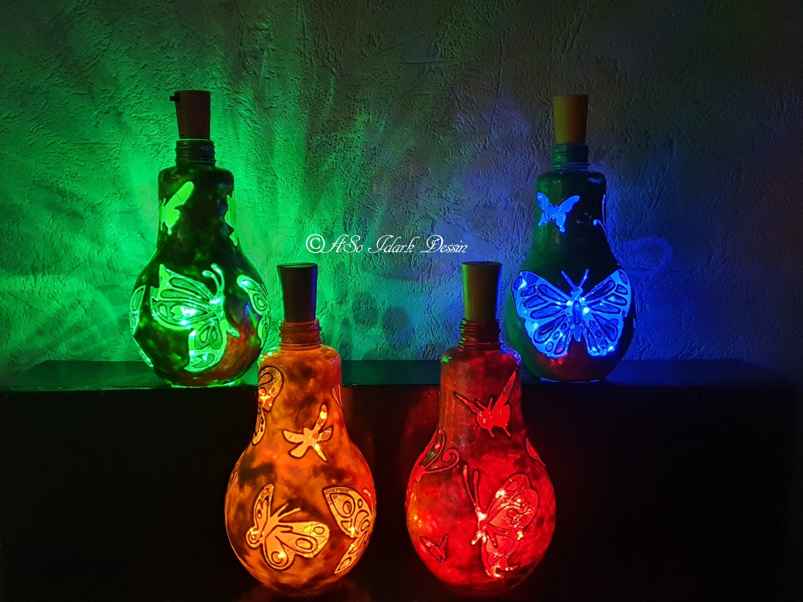 Lampe Veilleuse ou Lumière d'ambiance en Forme d'ampoule Plastique Papillons Double Guirlande Led