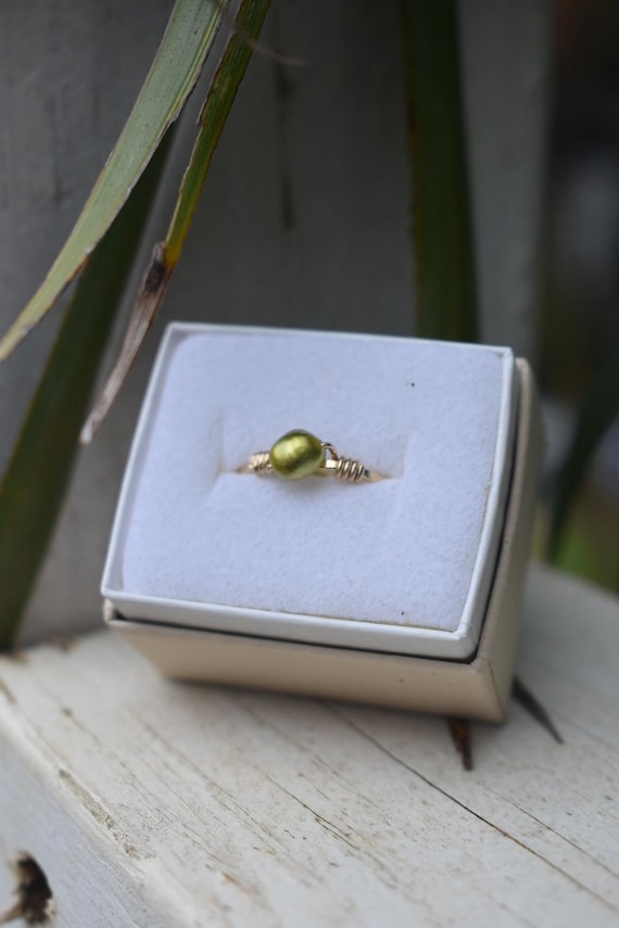 simple keshi ring