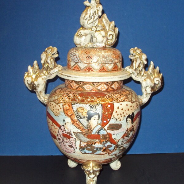 Antique Satsuma Urn Oriental Japanese 1890's