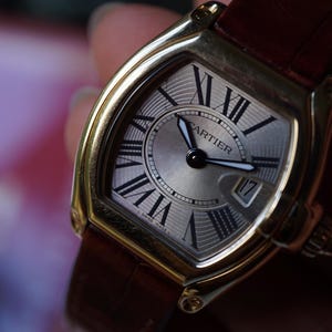 Cartier Roadster-ref. W62018Y5 2676 dameshorloge 18k geelgoud met implementatiejaren 2000
