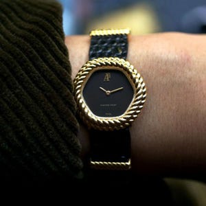 Audemars Piguet Rare Hexagon Rope Chain Ladies Leather & 18k Yellow Gold Bracelet Watch late 1970s