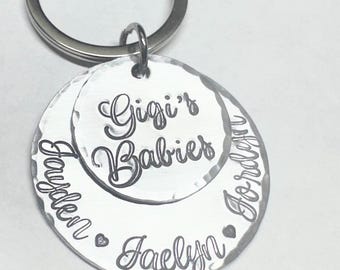 Llavero Gigi, regalo personalizado para abuela, Nana, estampado a mano.