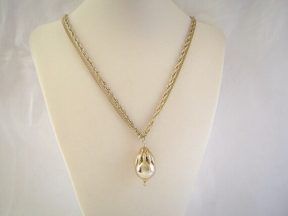 Goldtone vintage 1920's style flapper necklace mi… - image 3