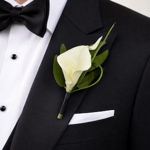 Real touch calla lelie corsages-Kies lint kleur-aandenken kunstmatige soft-touch calla lelie met natuurlijke vulstoffen, pin inbegrepen