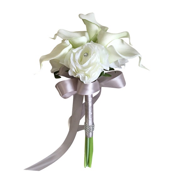 3 rose bridesmaid bouquet