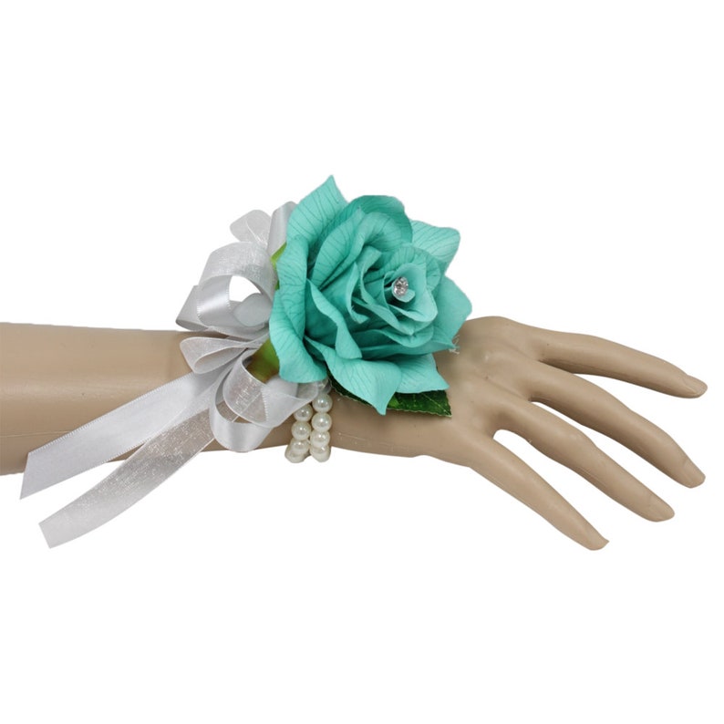 Bouquet-Spa Aqua Blue yellow cream rose bouquet