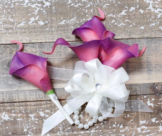 Pin Corsage Corsage or Boutonniere-Artificial Live Like Real Touch Feel Calla Lily Burst Berry Cassis Purple Fuchsia Wedding Prom Dance Event Flower Pin Included Pin Corsage Corsage or Boutonniere-Artificial Live Like Real Touch Feel Calla Lily Burst Berry Cassis Purple Fuchsia Wedding Prom Dance Event Flower Pin Included