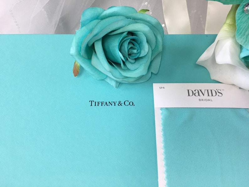 Bouquet-Spa Aqua Blue yellow cream rose bouquet