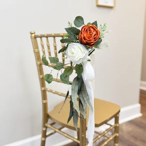 Ready to decor-Elegant Pew Flower-PICK ROSE COLOR-Customizable in 20+ Colors