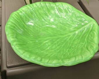 Ceramic Cabbage Leaf Bowl: Bright Green Kitchen Dish