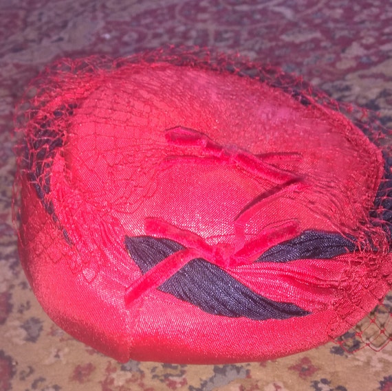 Red Straw Pillbox Hat with Veil - image 3