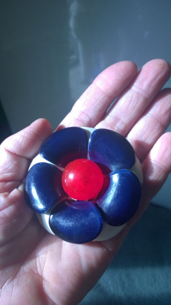 Brooch vintage huge Flower Pin for Mothers Day