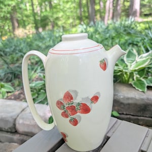 Cavitt-Shaw Coffee Pot Chocolate Pot Strawberry Shortcake Design